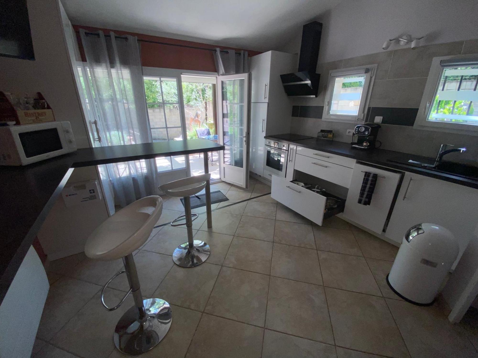 Apartament Dependance Individuelle Nans-les-Pins Zewnętrze zdjęcie